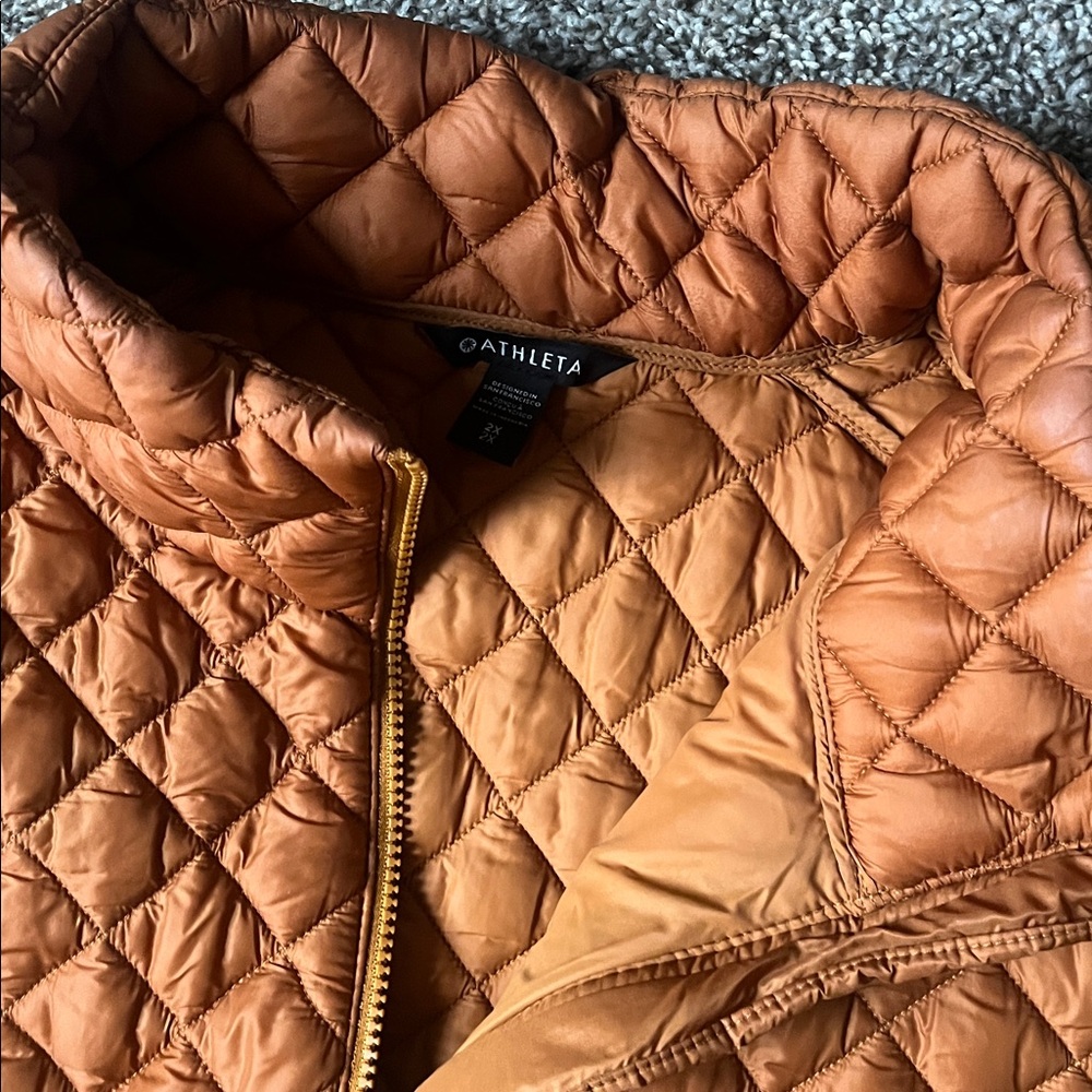 Athleta Puffer Jacket - Picture 3 of 6